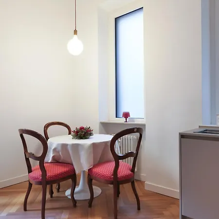 Elegant In Repubblica Brera Апартаменты *