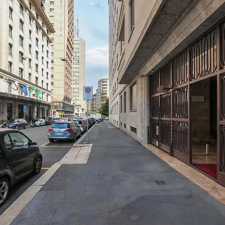 Elegant In Repubblica Brera Апартаменты