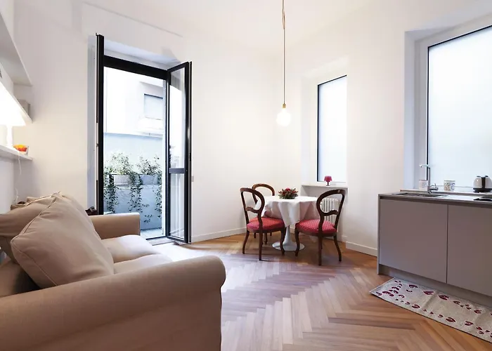 Elegant In Repubblica Brera Apartment *